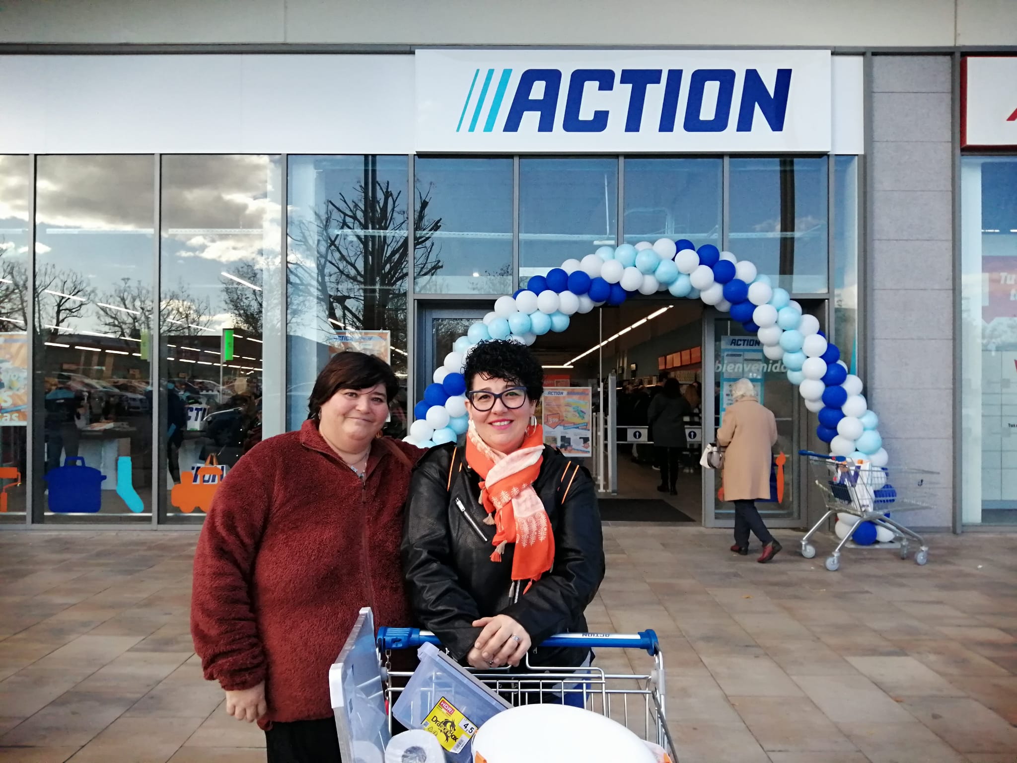 Rosa Lizana and Inma Mora at the opening of the first Action store in Zaragoza.